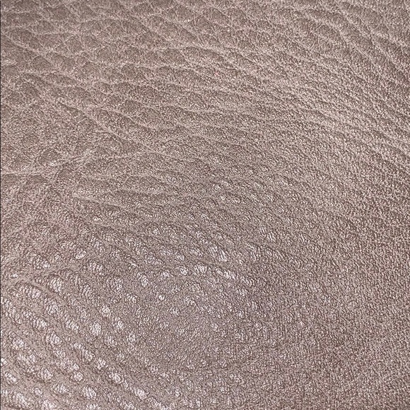 Taupe Chainlink Crossbody - Picture 2 of 6